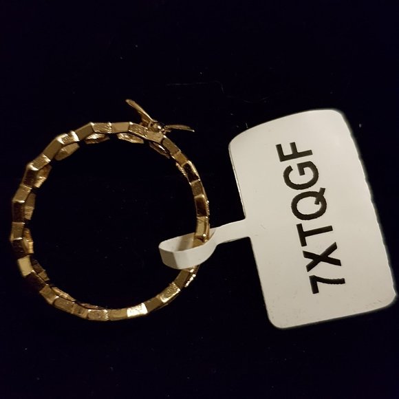 Beautiful Bumble Bee collection Ring - Picture 4 of 5